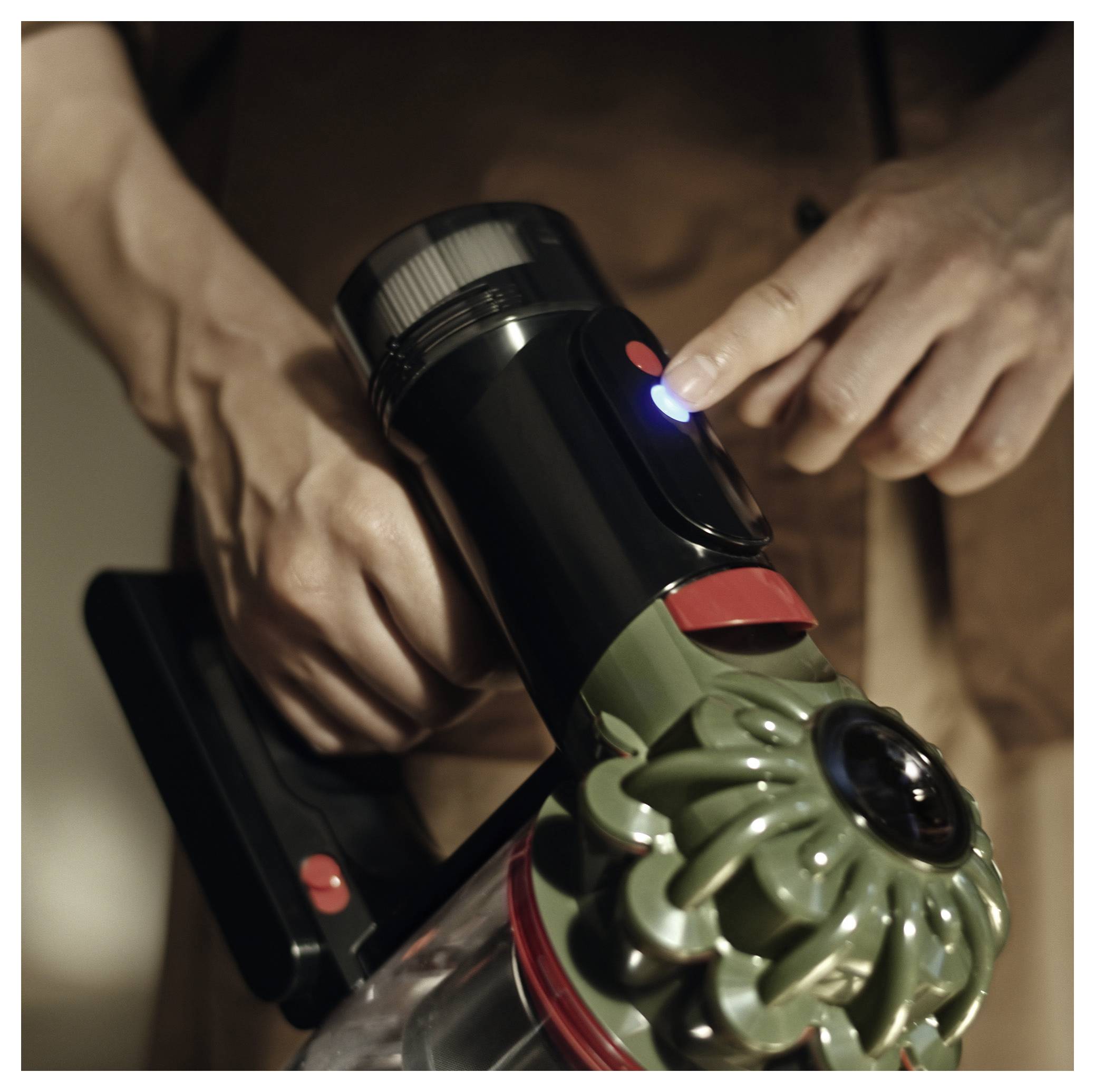 dyson V8 Cyclone 2-in-1 226587-01 Akku-Handstaubsauger 4